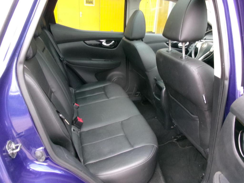 Nissan Qashqai (j11e) 1.2 dig-t airco, 360cam pano.dak, navi, leer