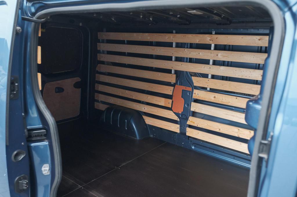Renault Trafic 2.0 dci 120 t29 l2h1 comfort | betimmering laadruimte | came