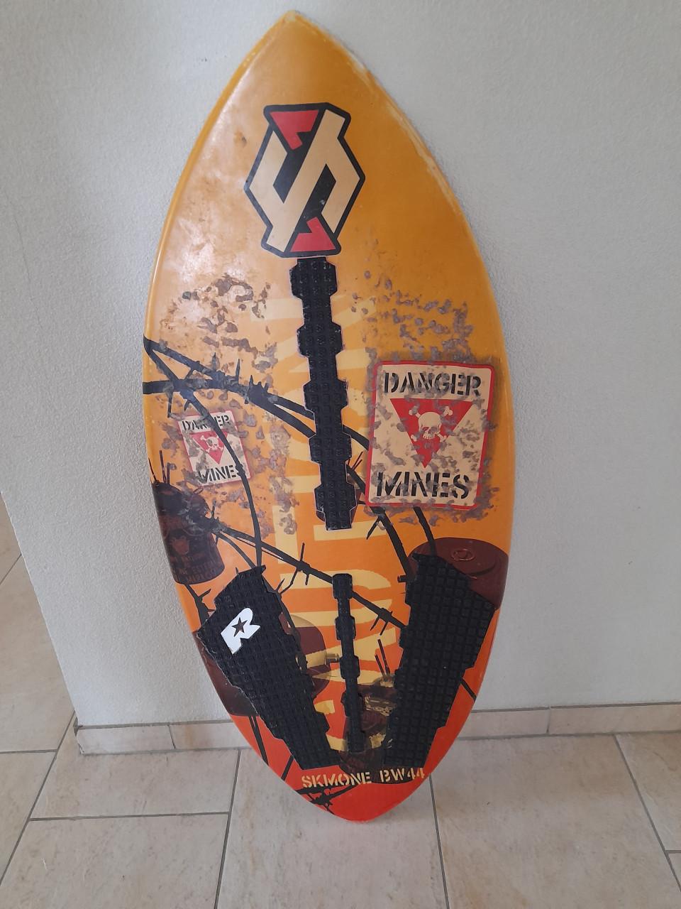 Professioneel Skimboard van epoxy  (in goede staat) 113 x 50