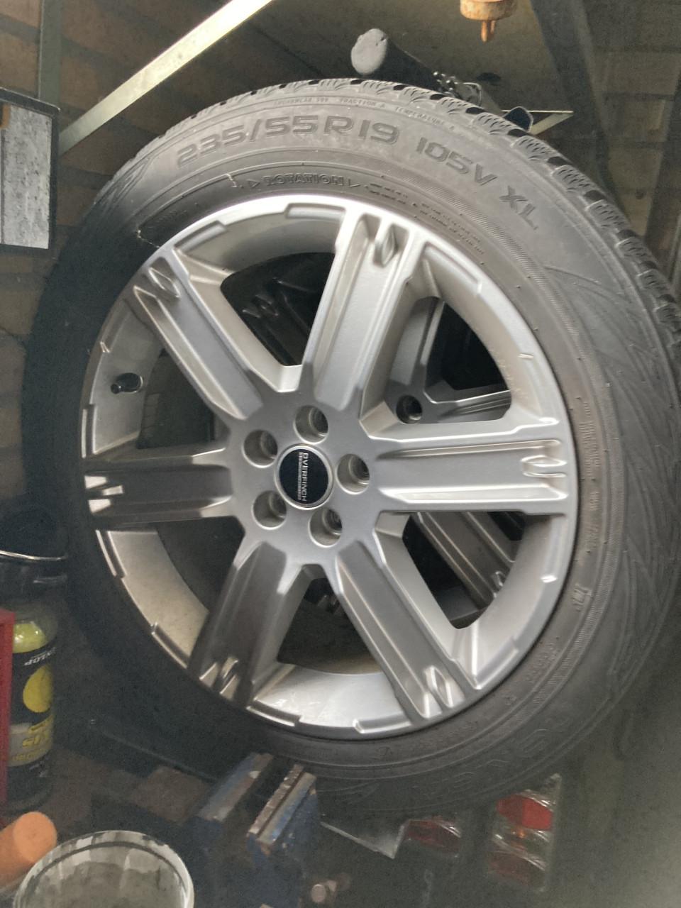 Velgen + winterbanden Range Rover Evoque