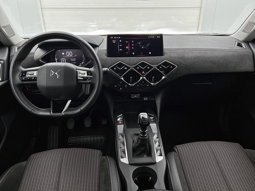 Ds Ds 3 100pk performance line | rijklaar | keyless entry | parkeersensor v