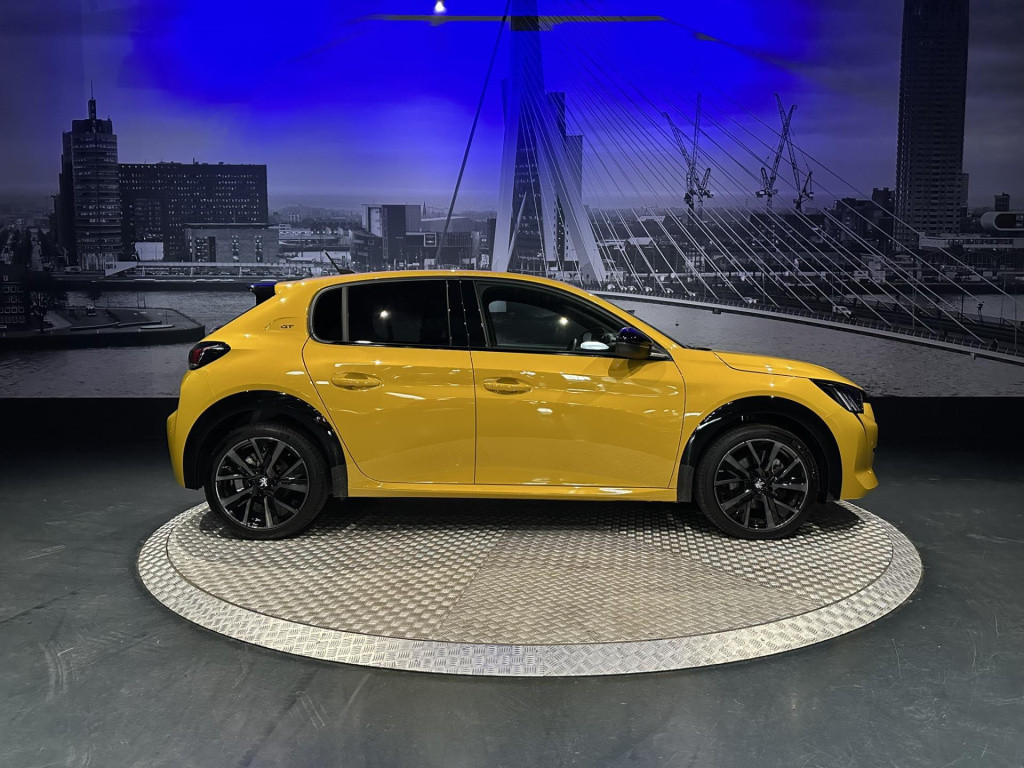 Peugeot 208 1.2 puretech 100 gt *appconnect*camera*