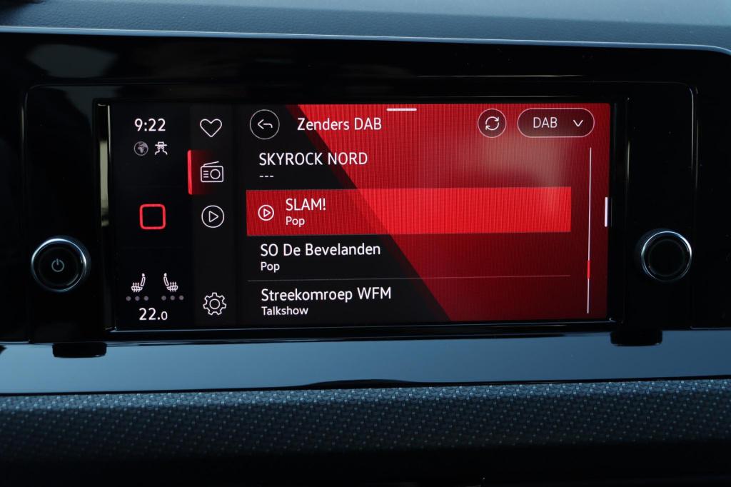 Volkswagen Golf 1.5 etsi r-line 130pk dsg7