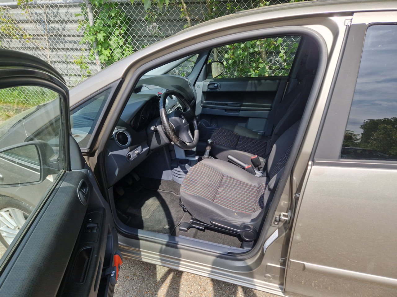 Mitsubishi Colt 1.5 Sky