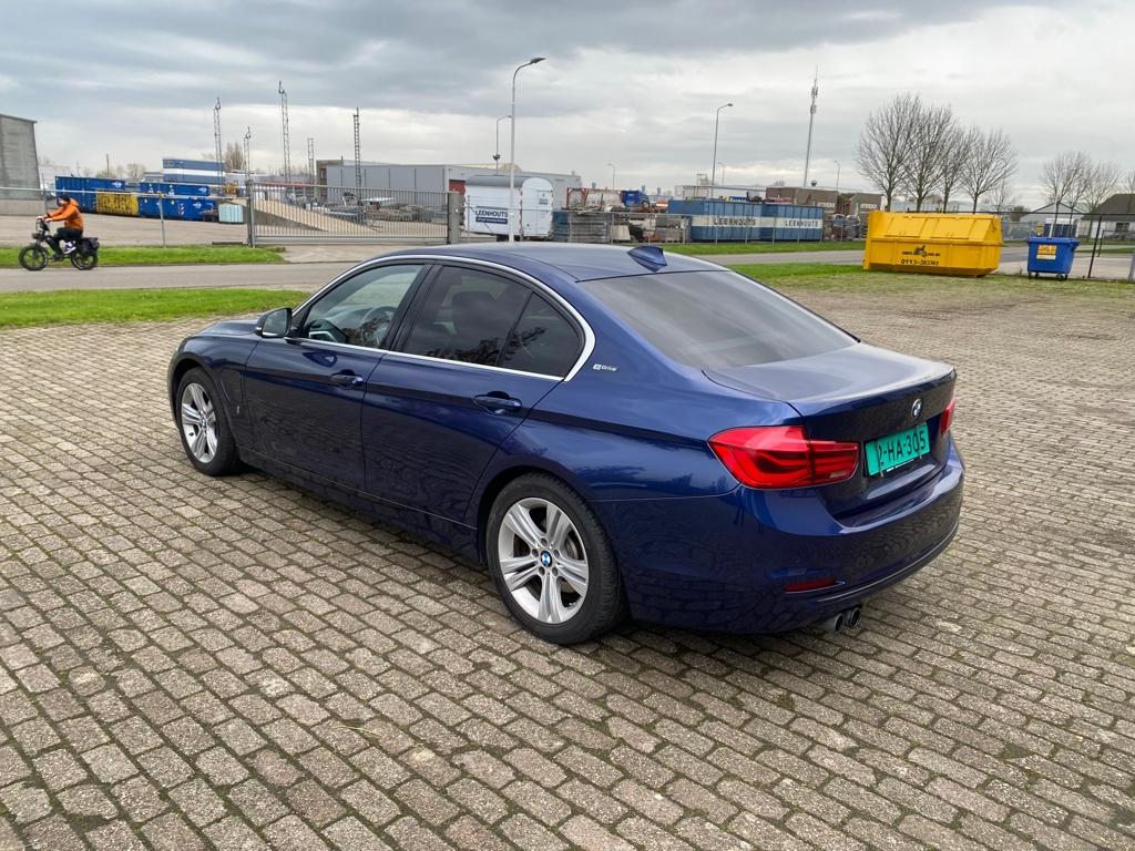 BMW 3-serie 330e