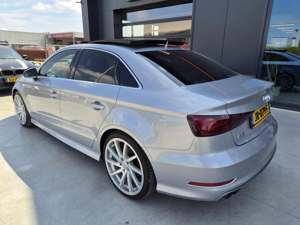Audi A3 limousine 1.4 tfsi cod ambition pro line s