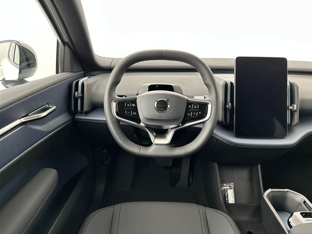 Volvo Ex30 plus europa black edition