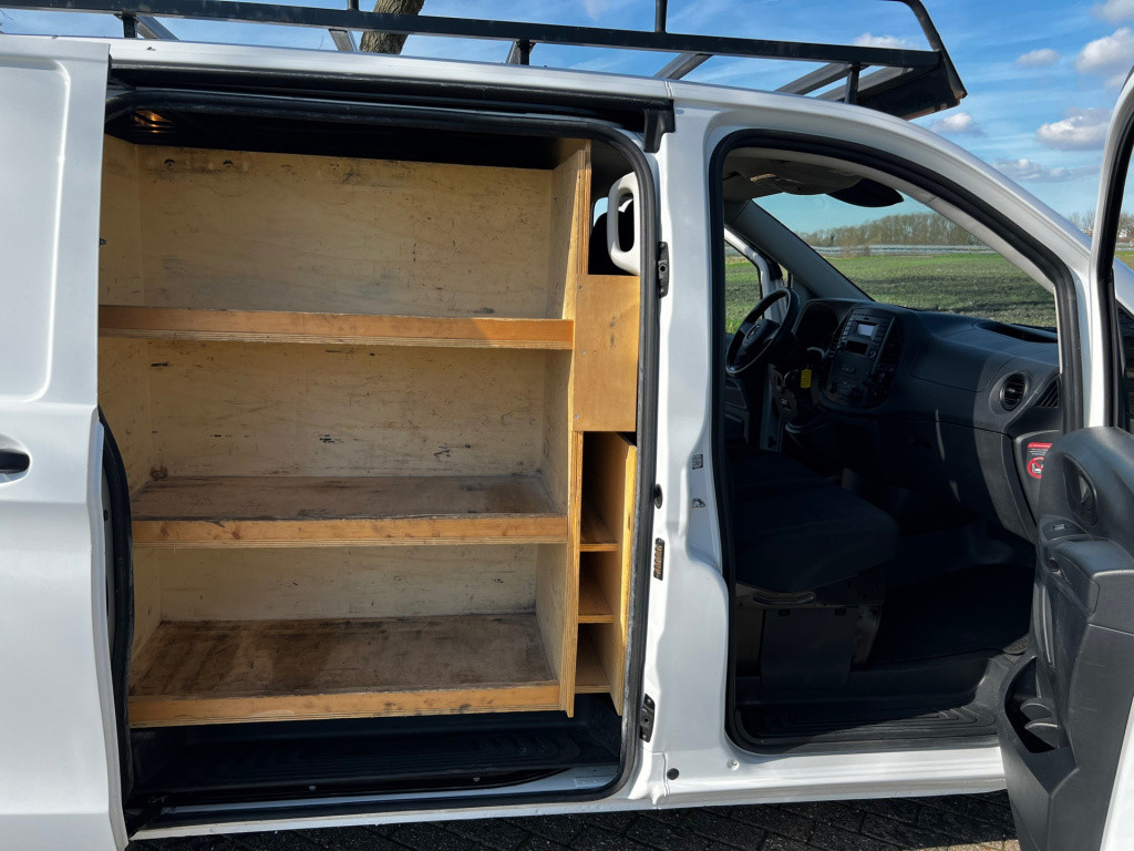 Mercedes-Benz Vito 111 cdi functional lang // kastinrichting