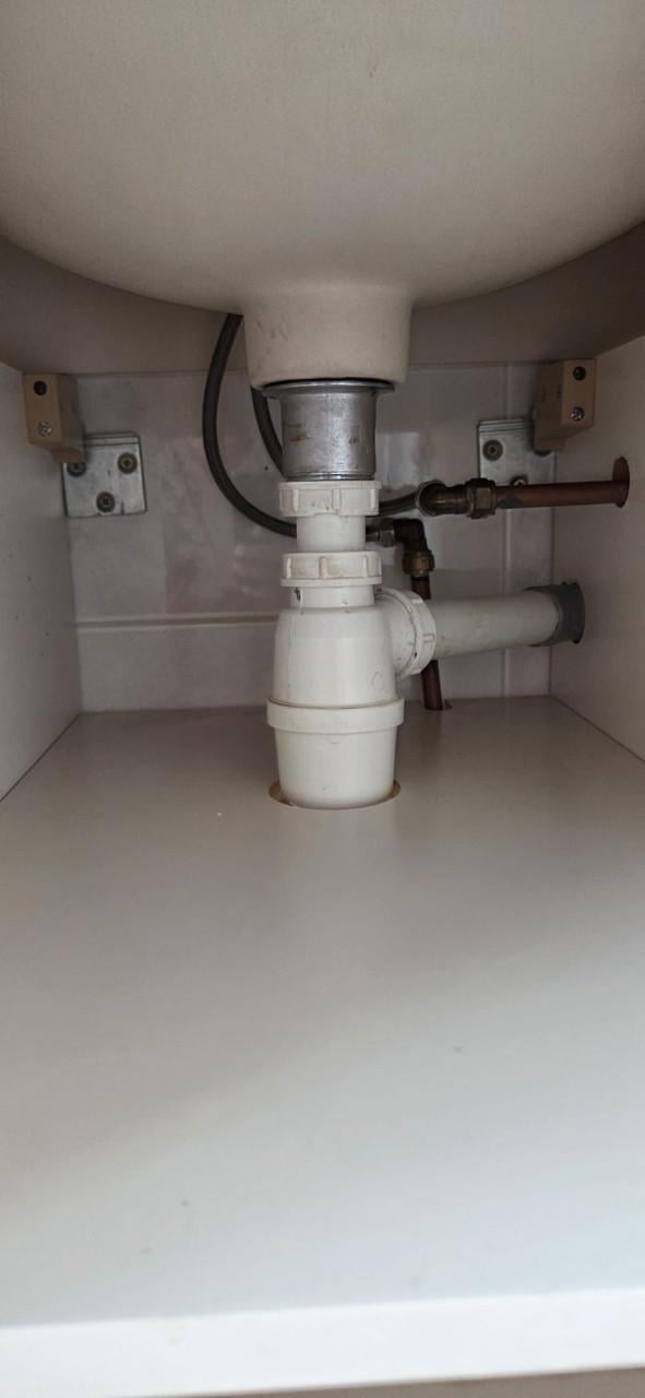 Perfect Badkamer meubel. 50 euro. Zelf demonteren.