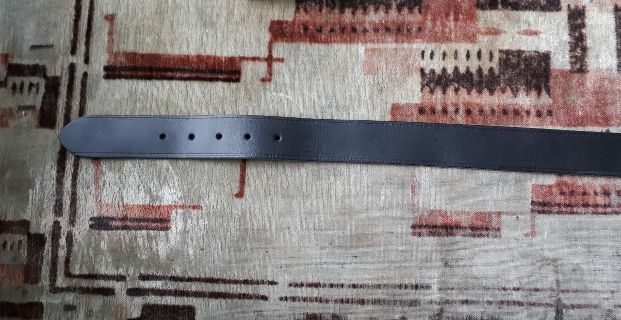 Nieuw Lederen Riem L= 95 cm.