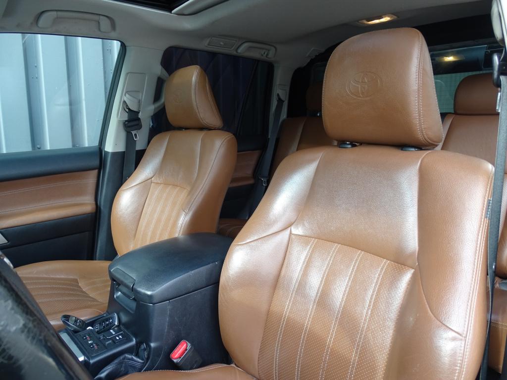Toyota Land Cruiser 2.8 d-4d comfort be trekker | 5-zitplaatsen |