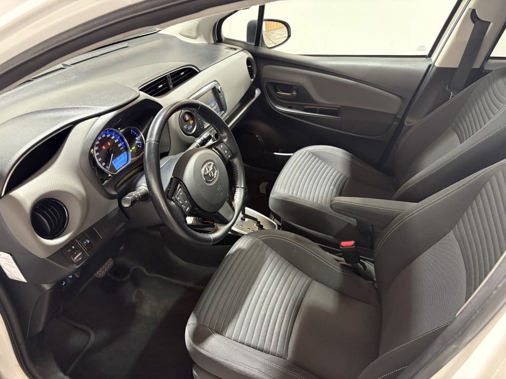 Toyota Yaris 1.5 hybrid dynamic