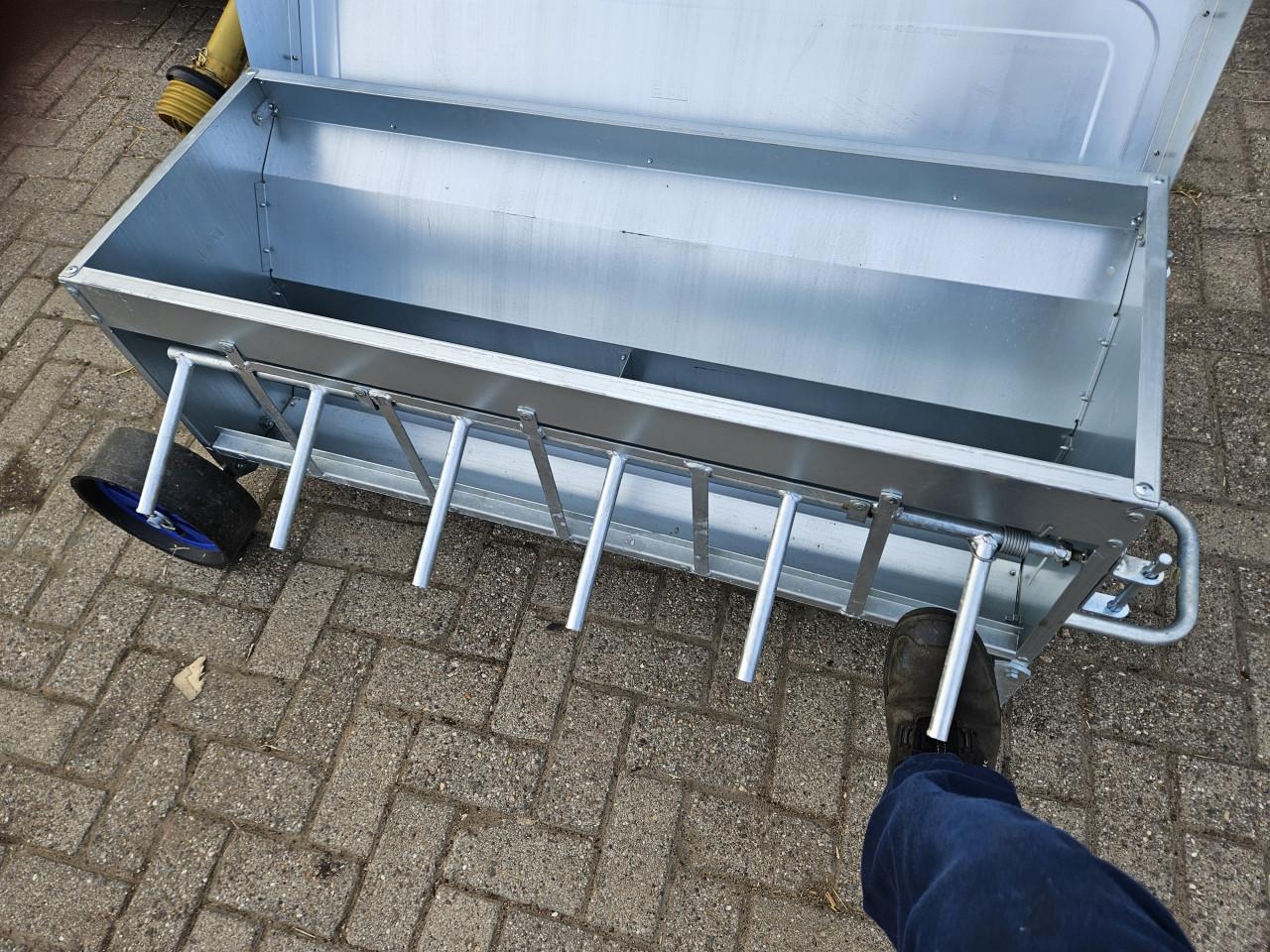 Creepfeeders lammerenvoerbak