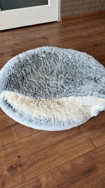 Hondenmand met verstopplekje