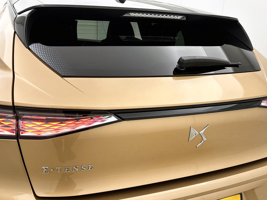 Ds Ds 4 e-tense performance line+ | rijklaar | afn. trekhaak |