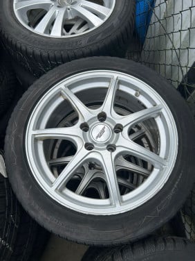 INTERACTION ALUMNIUM CHROME VLEGEN 7 SPAAKS MET VREDESTEIN GIUGARIO DESIGN