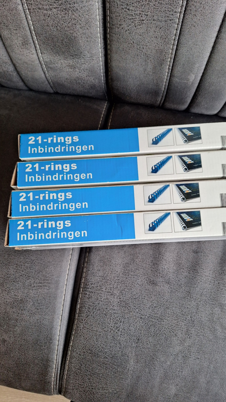 Pons bindmachine en 4 dozen inbindringen