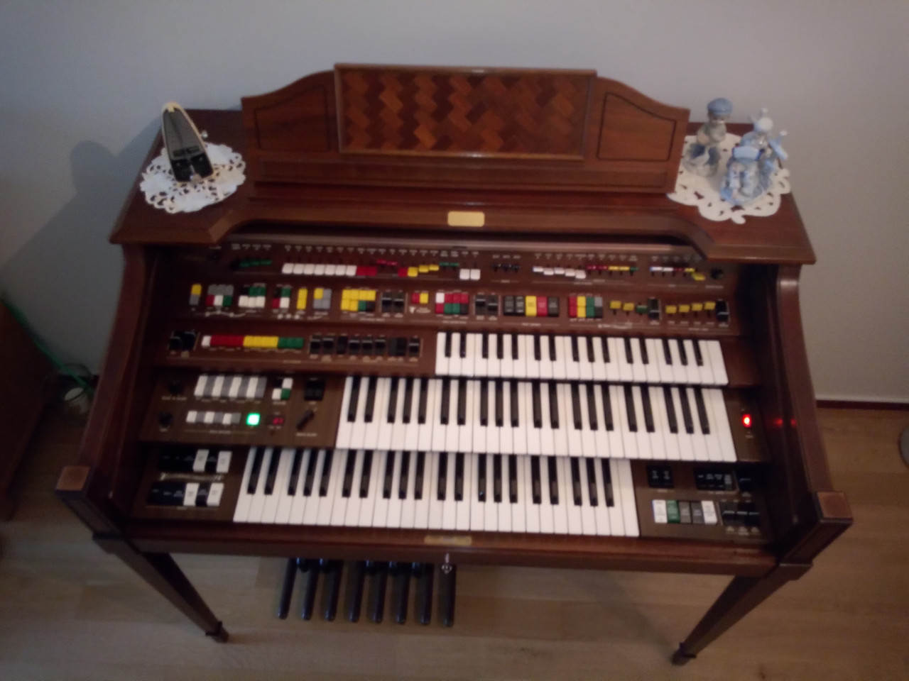 YAMAHA D-85