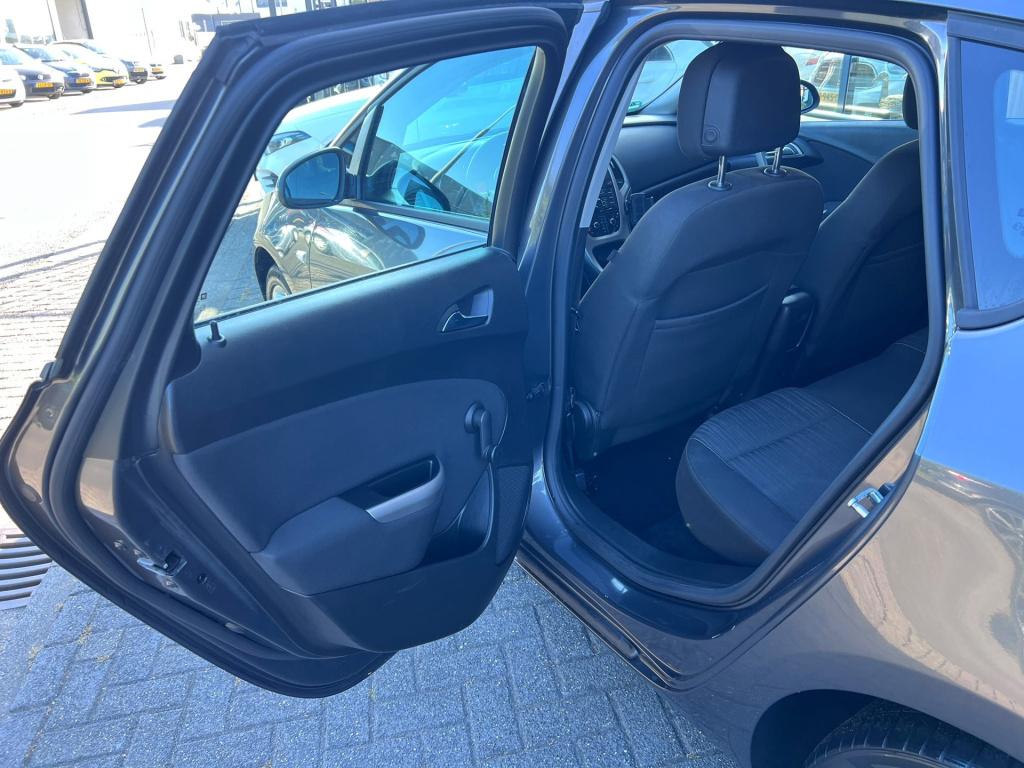 Opel Astra 1.4 turbo edition