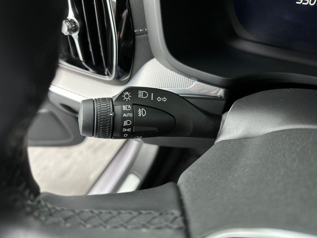 Volvo V60 t6 398pk recharge ultra dark| panodak| 360camera| adap.cruise| a