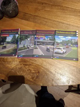 Motor theorieboeken 2025
