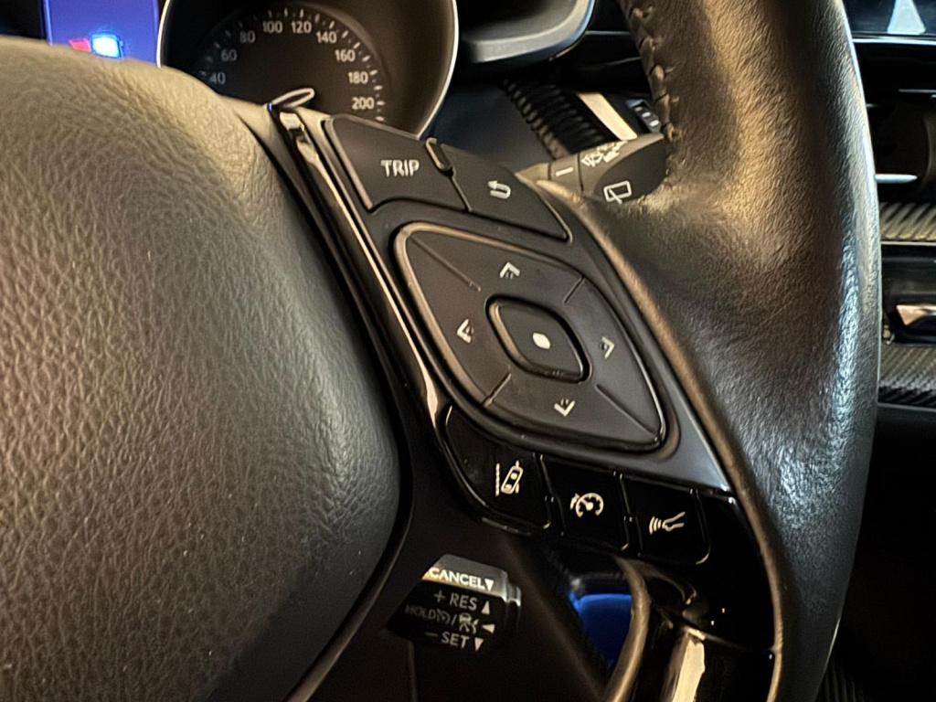 Toyota C-hr 1.8 hybrid business plus