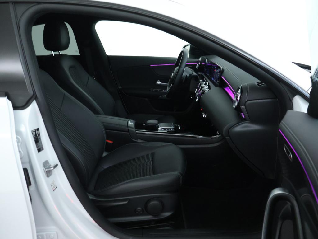 Mercedes-Benz Cla 250 e plug-in hybride elektrische achterklep | smartphone