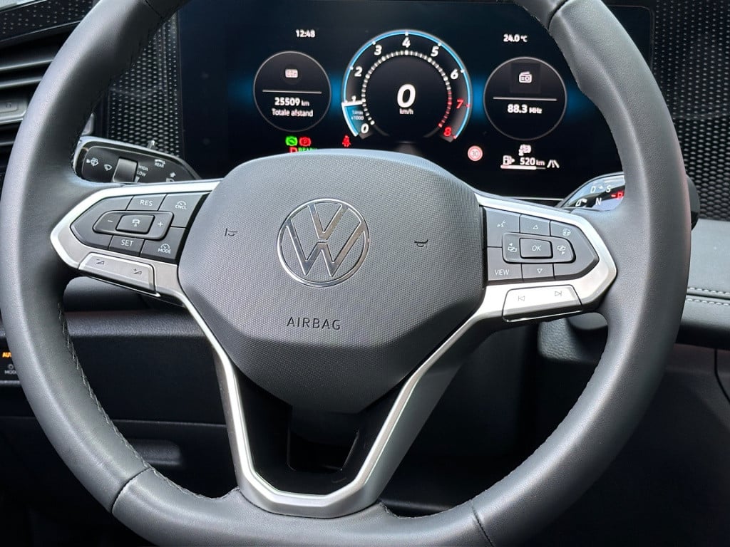 Volkswagen Tiguan 1.5 etsi life | trekhaak | camera | trekhaak | dode hoek 