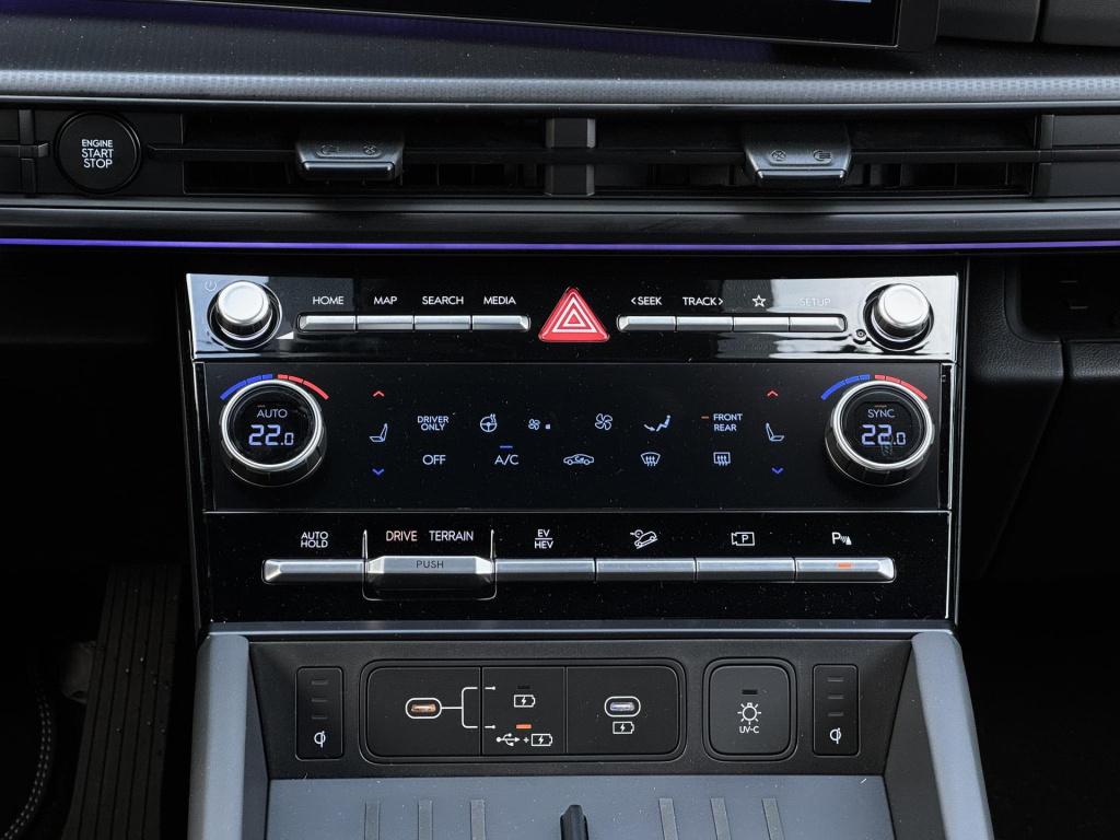 Hyundai Santa Fe 1.6 t-gdi phev black line 4wd 6p. cyber sage lakkleur
