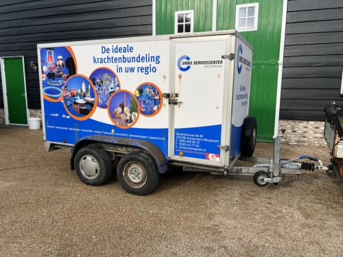 Geremde gesloten aanhanger