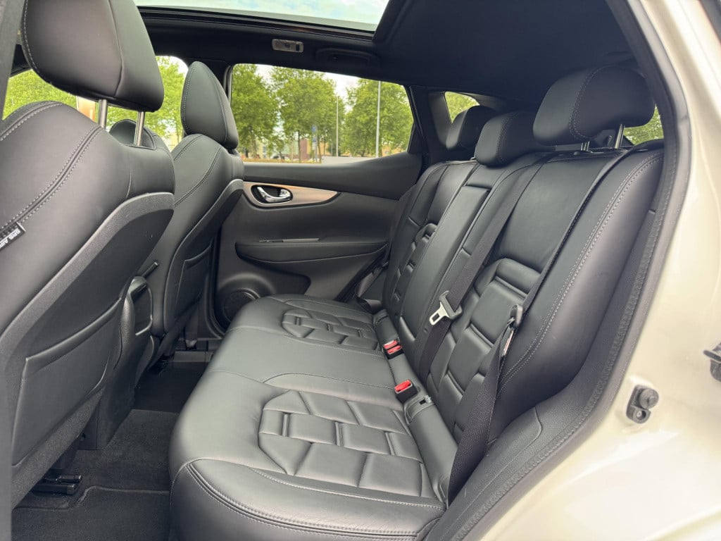 Nissan Qashqai 1.3 dig-t tekna + | trekhaak | panoramadak | nappa leder | a