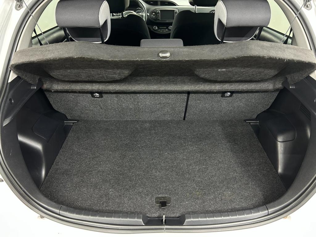 Toyota Yaris occasion 1.5 hybrid dynamic | wit | tweedehands toyota yaris |