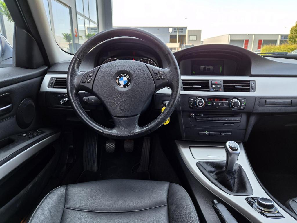 BMW 3-serie touring 318i business line style