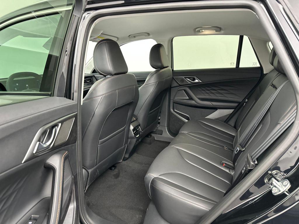 MG Hs hybrid+ 1.5 luxury