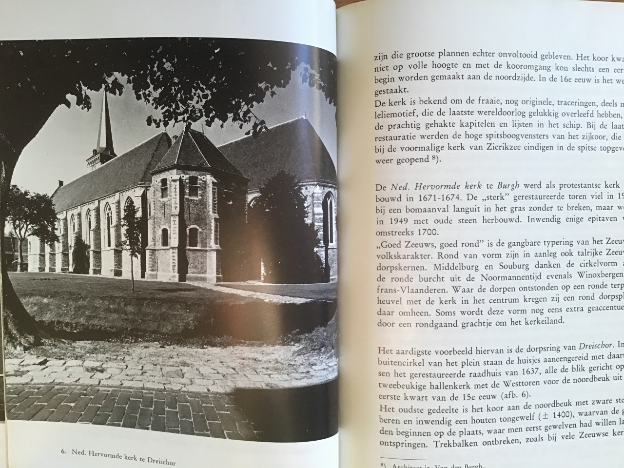 Langs Zeeuwse monumenten - 1971 - veel foto’s - boek
