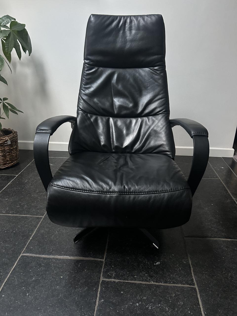 Prominent Humberto Tan relax fauteuil, izgs
