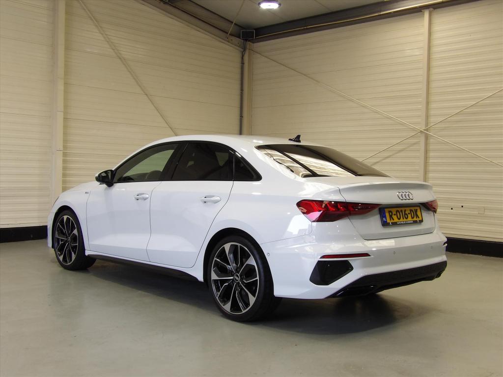 Audi A3 35 tfsi 150pk s tronic s line edition