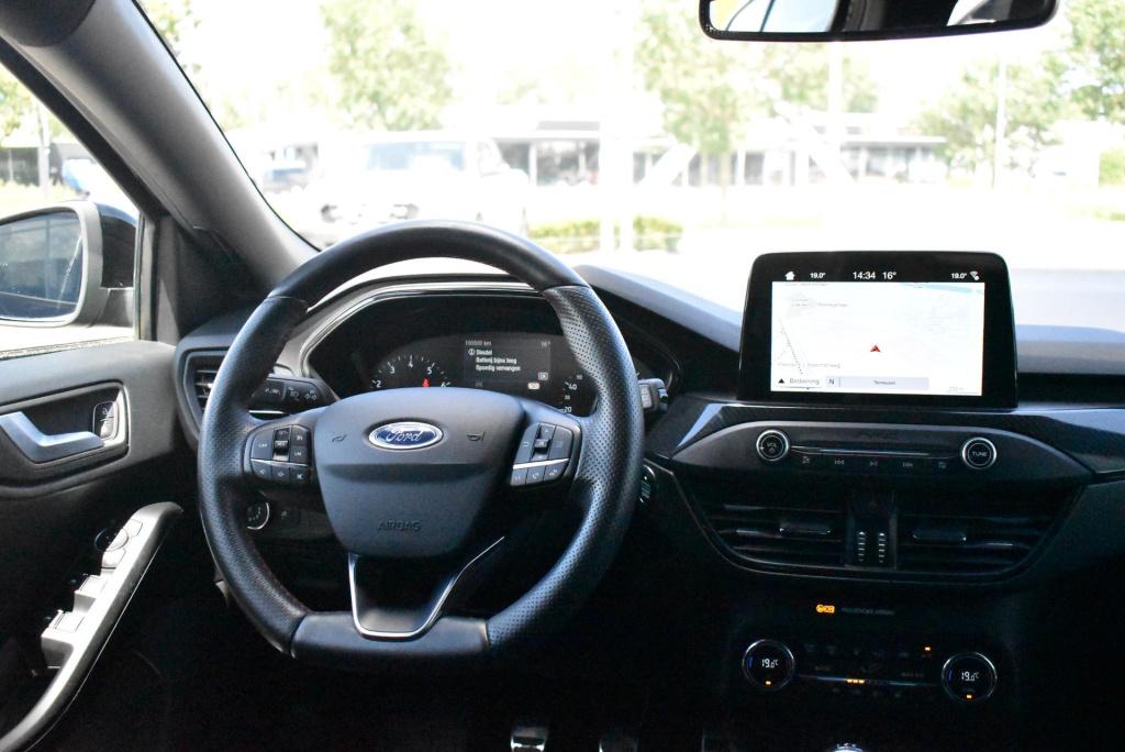 Ford Focus 1.0 ecoboost st line business | climate control | cruise control