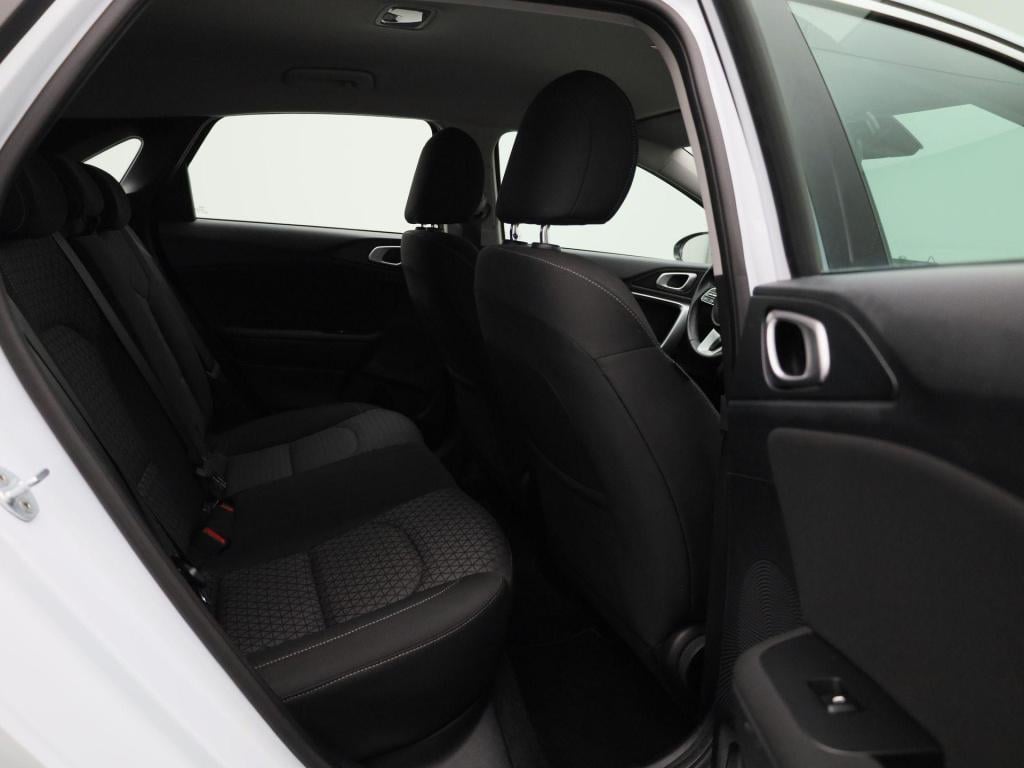 Kia Cee'd 1.0 t-gdi dynamicline | apple carplay | climate control  | cruise