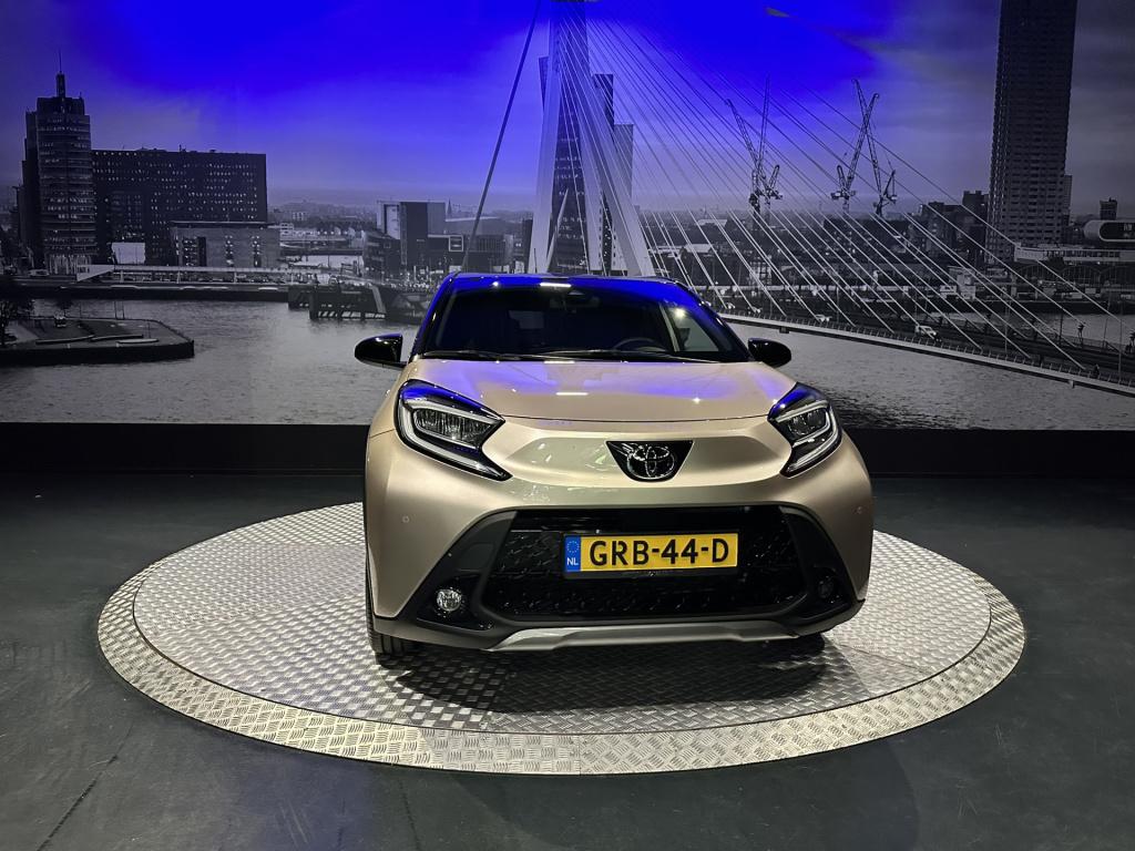 Toyota Aygo x 1.0 vvt-i s-cvt envy *pdc*camera*clima*