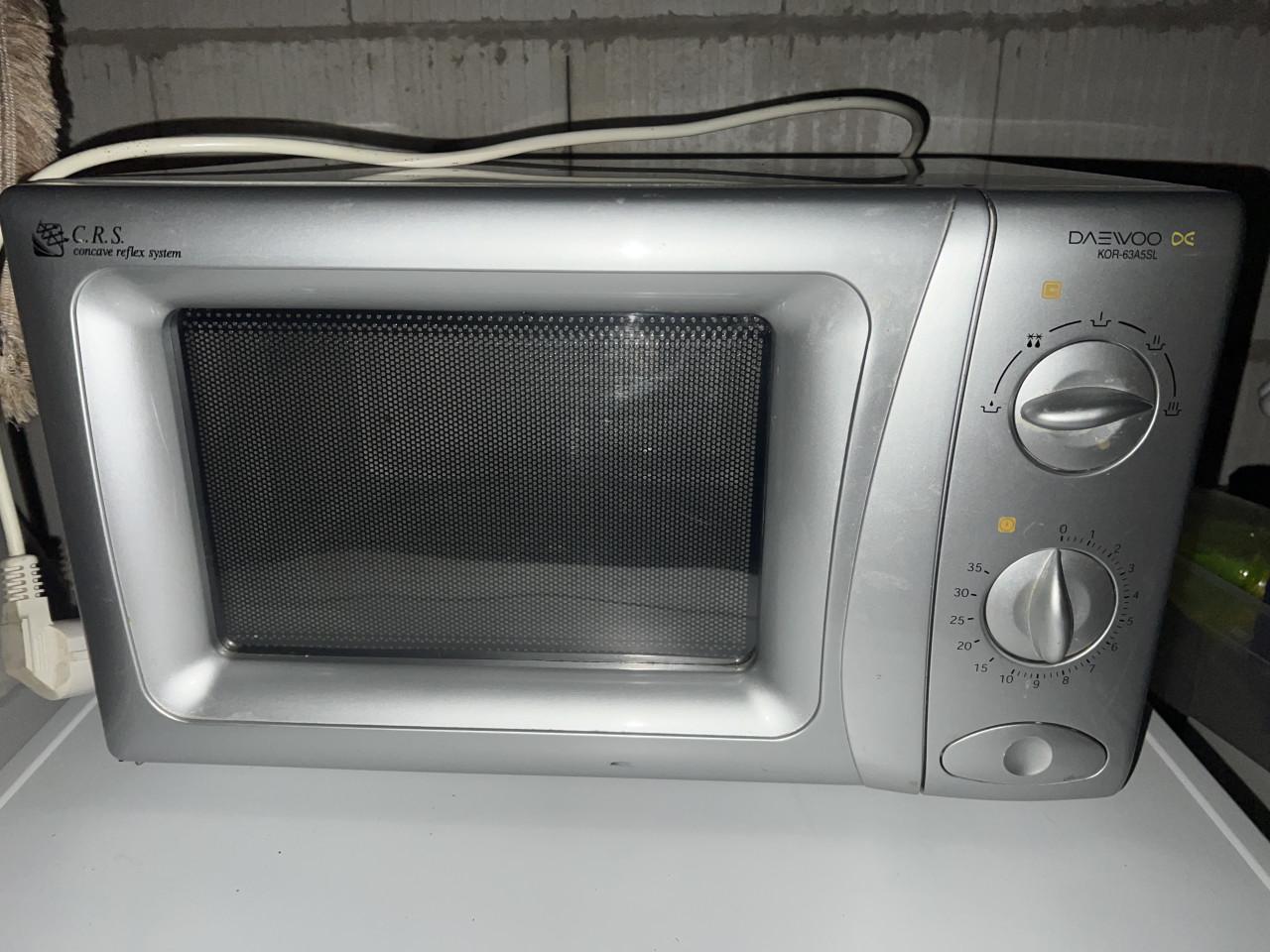 Als nieuwe zilver /rvs  krachtige Magnetron eenvoudig te bedienen