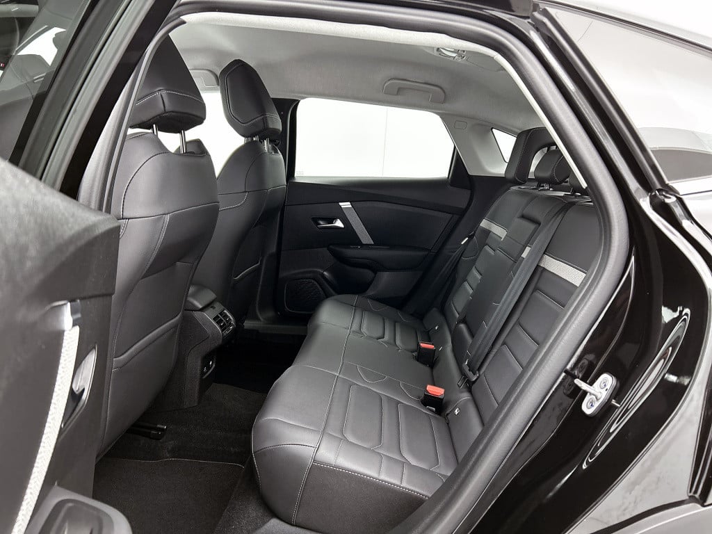 Citroen C4 X 130 pk automaat shine | rijklaar | lederen bekleding | stoelve