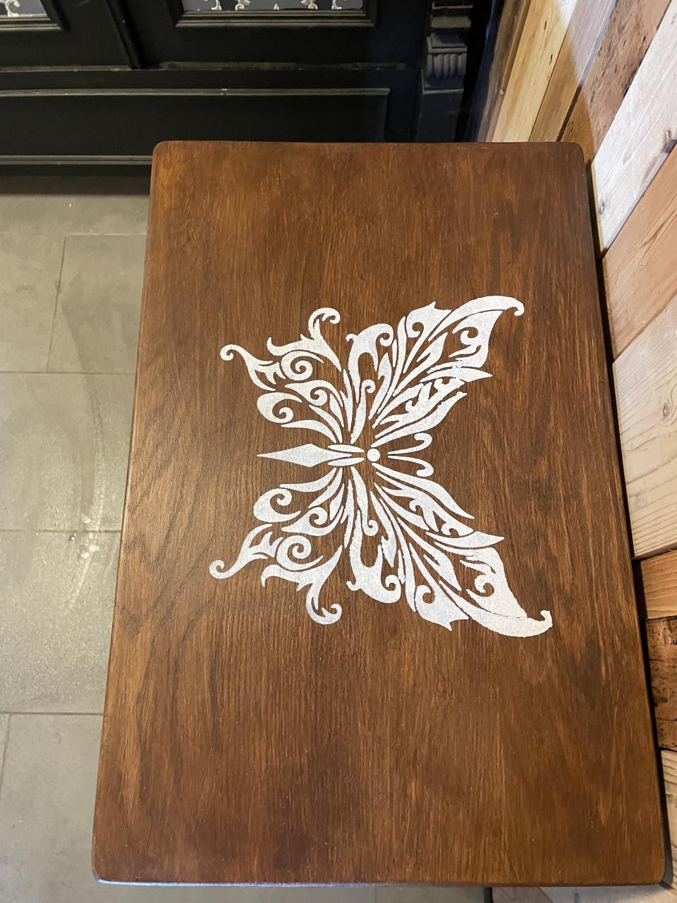 UNIEK Upcycle Sidetable / Haltafeltje - Saliegroen met Vlinder & Welcome