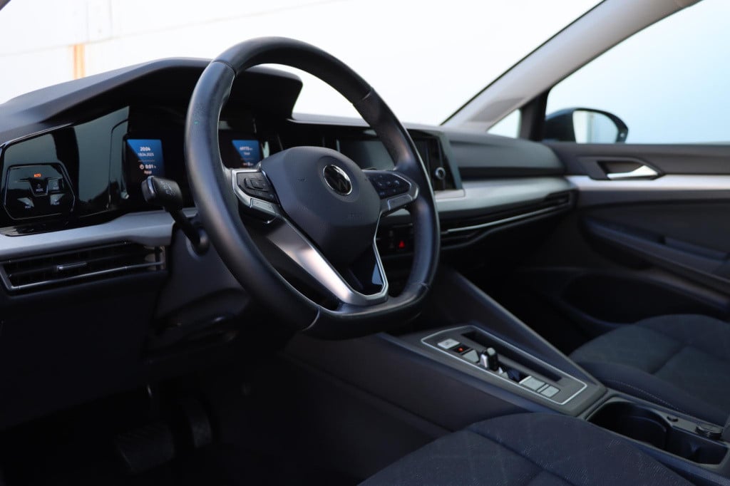 Volkswagen Golf 1.0 etsi life 110pk dsg7