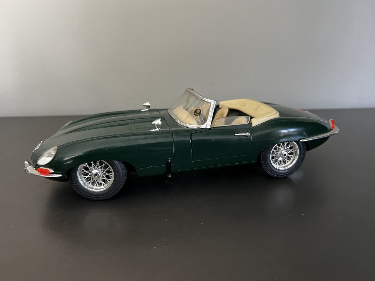 Jaguar E type