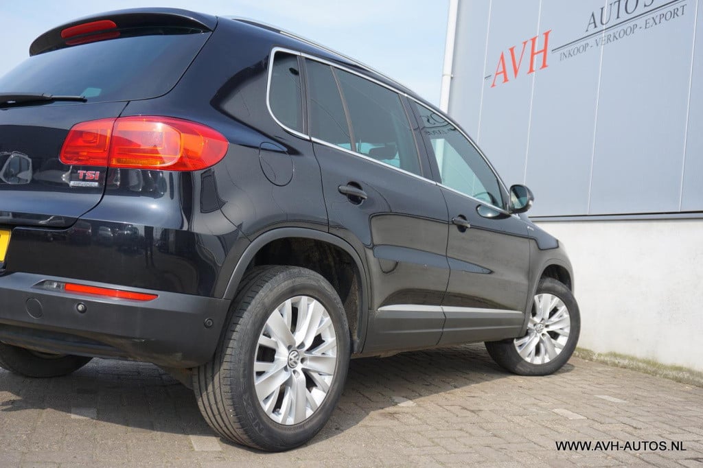 Volkswagen Tiguan 1.4 tsi sport&style 4motion r-line edition