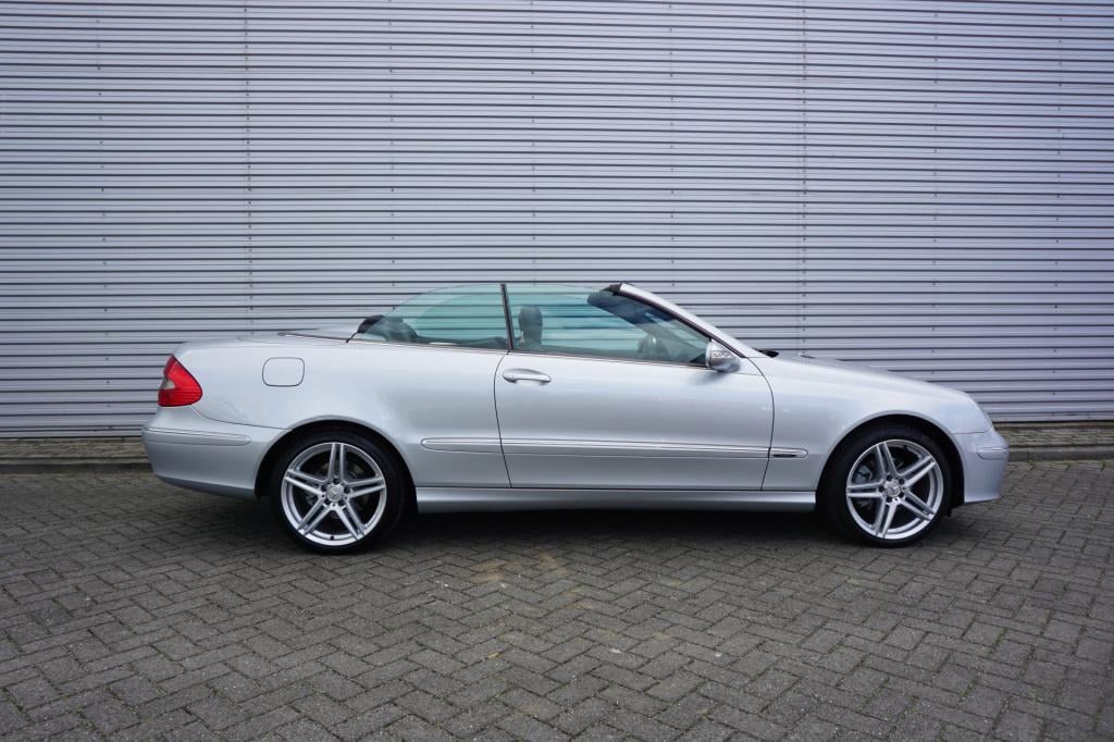Mercedes-Benz Clk-klasse cabrio 200 k. elegance automaat - airco / cruise /
