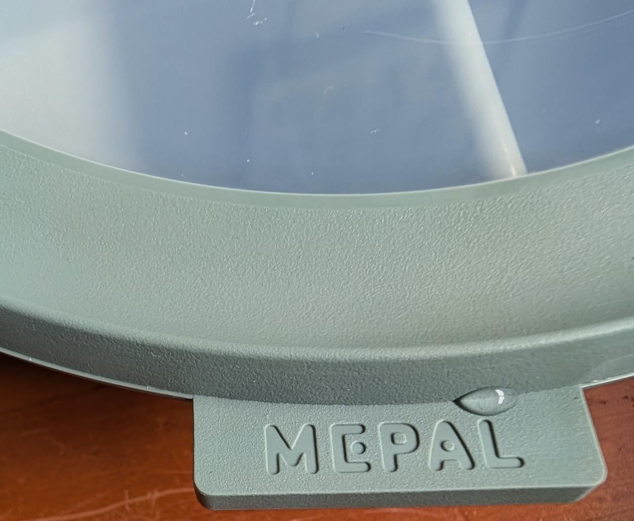 Mepal bord nieuw