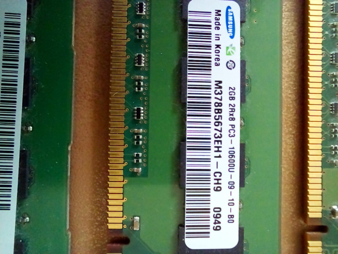 Ram bankjes: 5 x 2 GB - DDR3/PC3 10600u 2R8 voor desktop.