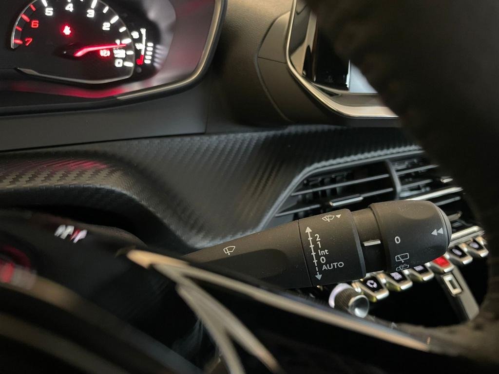 Peugeot 2008 1.2 puretech active pack